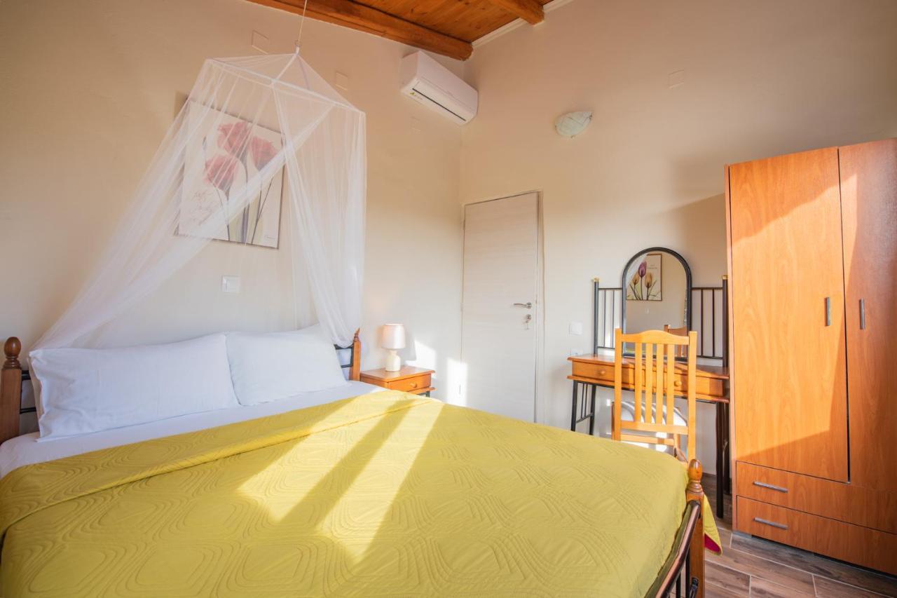 Stelios Stone House Sinarades Villa Kouramádes Dış mekan fotoğraf