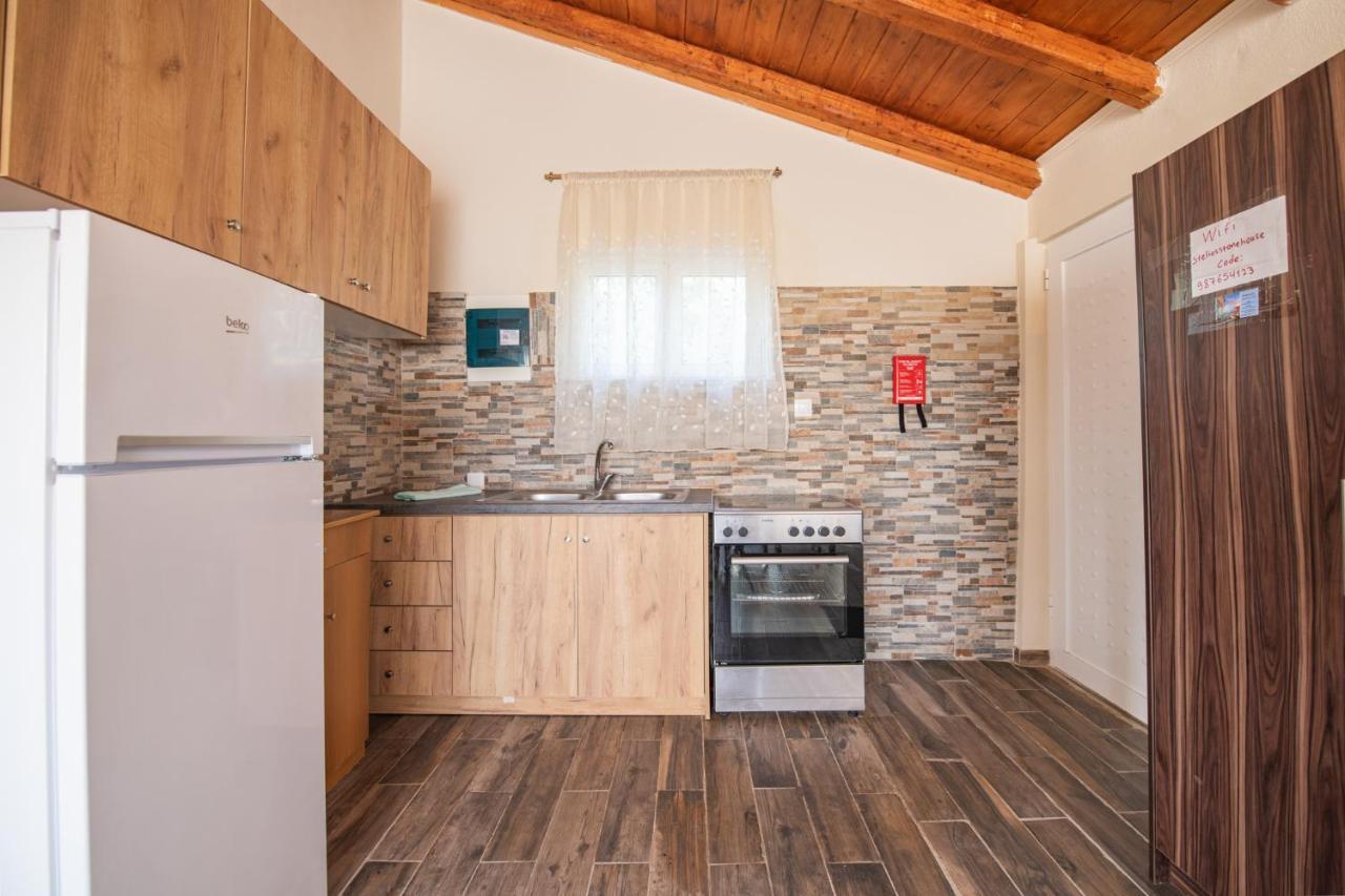 Stelios Stone House Sinarades Villa Kouramádes Dış mekan fotoğraf