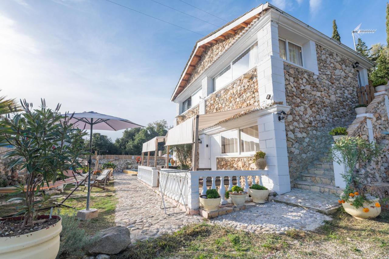 Stelios Stone House Sinarades Villa Kouramádes Dış mekan fotoğraf